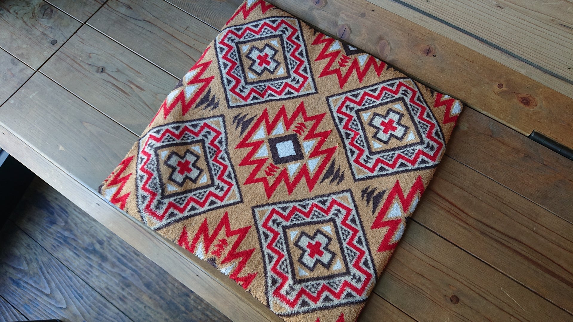 24004143_m_57270df1-bffb-4868-