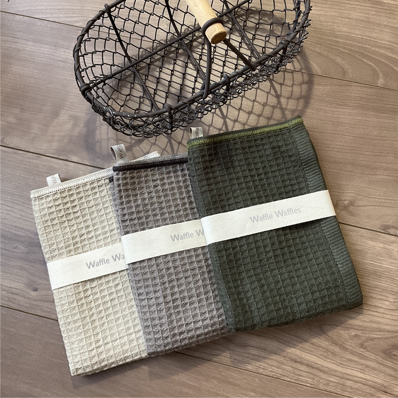 Waffle Waffles 　しゃりッフル　ハンドタオル