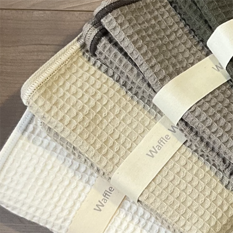 Waffle Waffles 　しゃりッフル　フェイスタオル